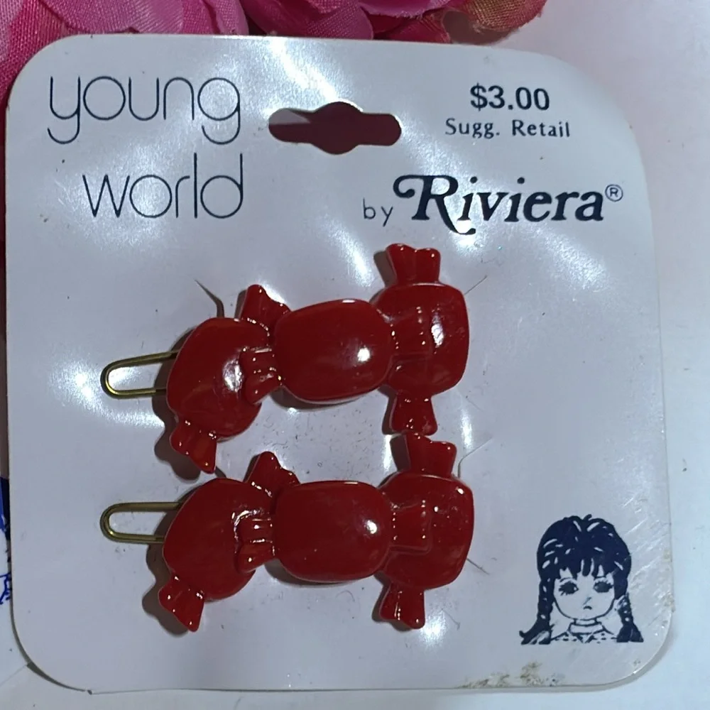 Young World Barrettes Set of Two new old Stock 1980s Girls Plastic Barrettes